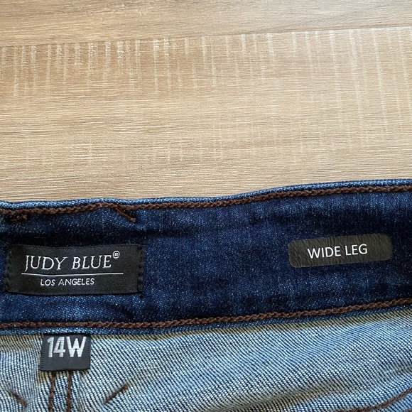Judy Blue Women’s Jeans - Picture 2 of 6